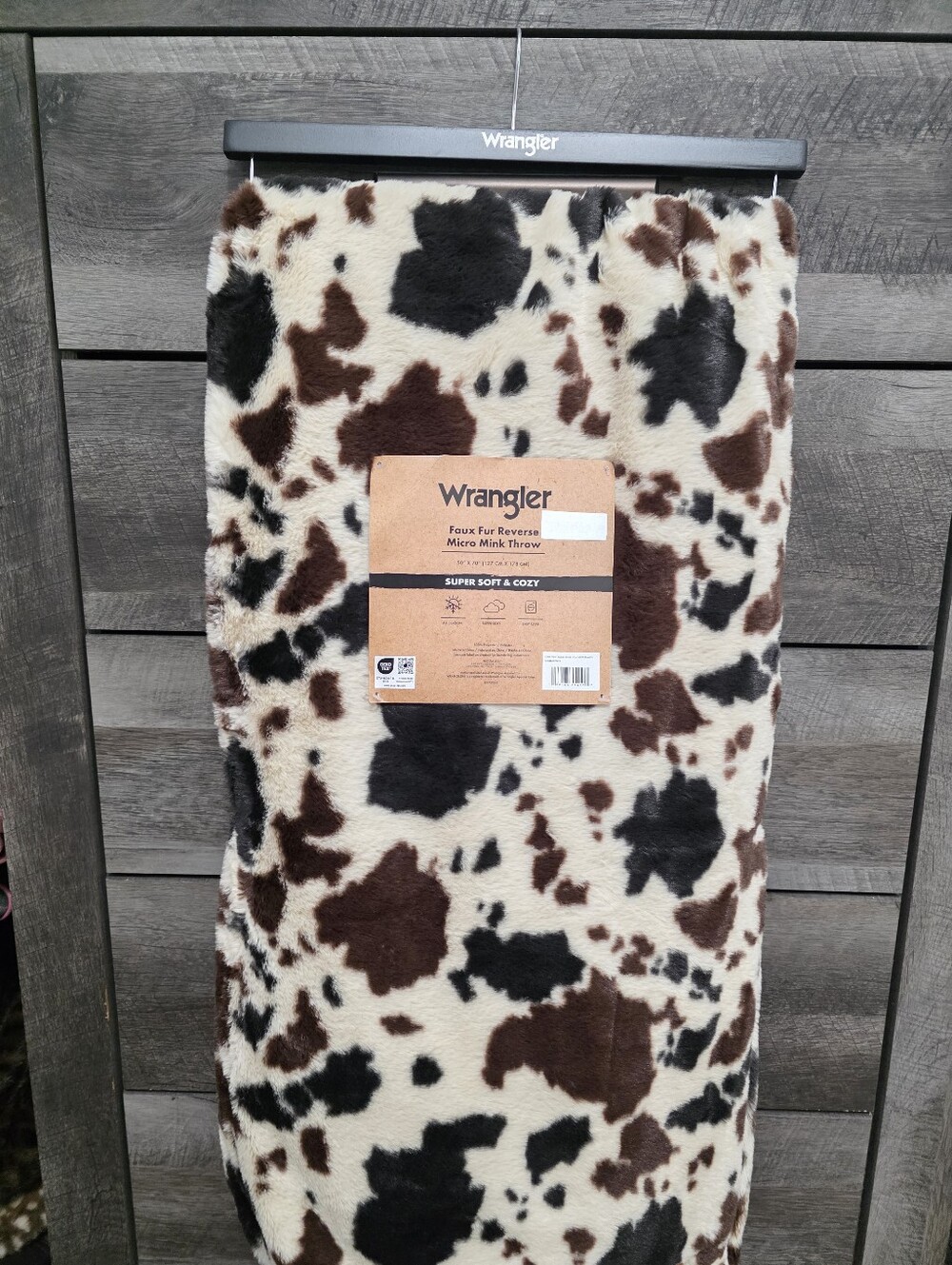 Wrangler Faux Fur Reverse Micro Mink Throw Blanket New 50in x 70in